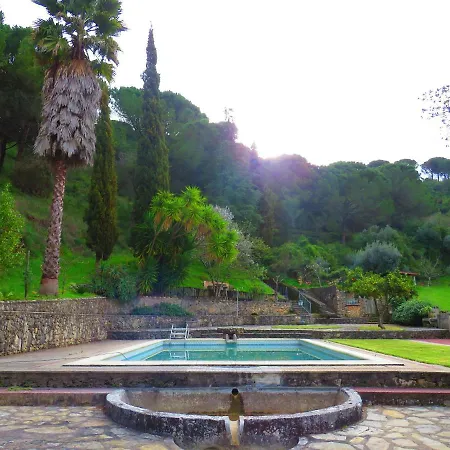 Charming House With Shared Pool In Porto De Mos. Nyaraló *