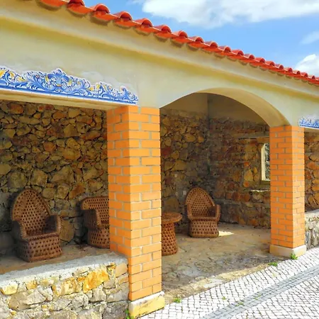 Charming House With Shared Pool In Porto De Mos. Vakantiehuis *