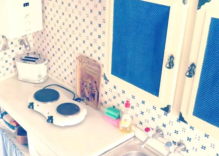 Charming House With Shared Pool In Porto De Mos. Дом отдыха Порту-ди-Мош