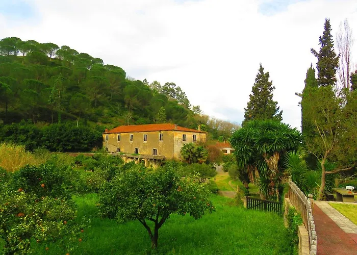 Charming House With Shared Pool In Porto De Mos. Дом отдыха *