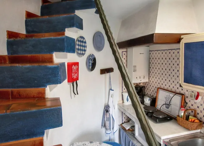 Charming House With Shared Pool In Porto De Mos. * Порту-ди-Мош